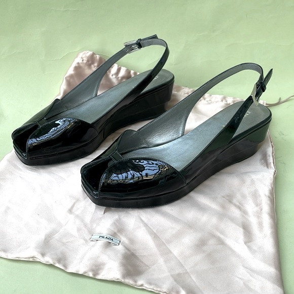 Vintage black Prada patent leather wedges with dust bag - Picture 1 of 16